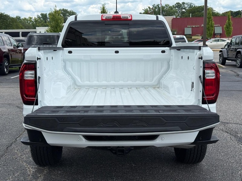 GMC Canyon Vehicle Image 06