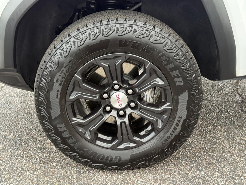GMC Canyon Vehicle Image 07
