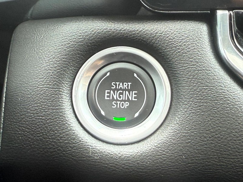 GMC Canyon Vehicle Image 16