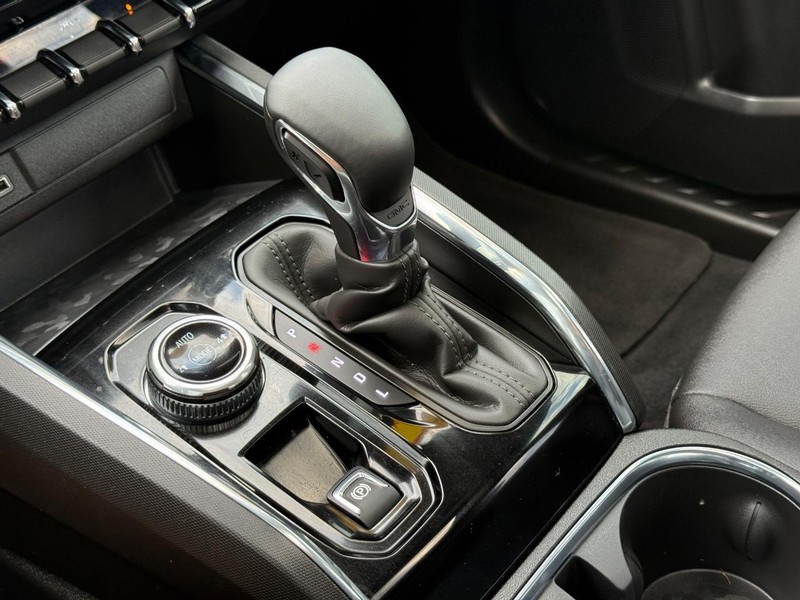 GMC Canyon Vehicle Image 20