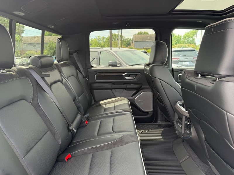 Ram 1500 Vehicle Image 04