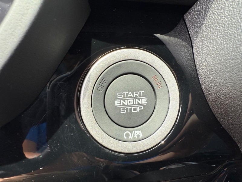 Ram 1500 Vehicle Image 10