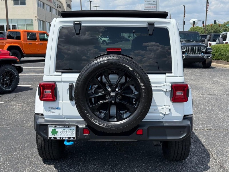 Jeep Wrangler 4xe Vehicle Image 04