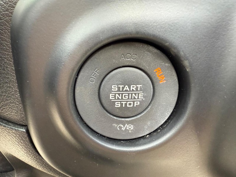 Jeep Wrangler 4xe Vehicle Image 16