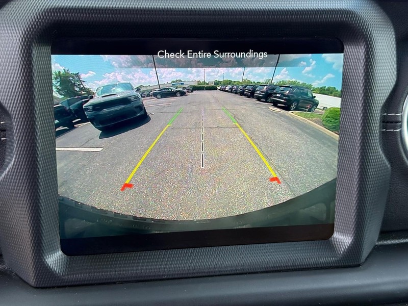Jeep Wrangler 4xe Vehicle Image 18