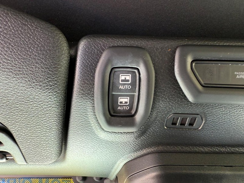 Jeep Wrangler 4xe Vehicle Image 23