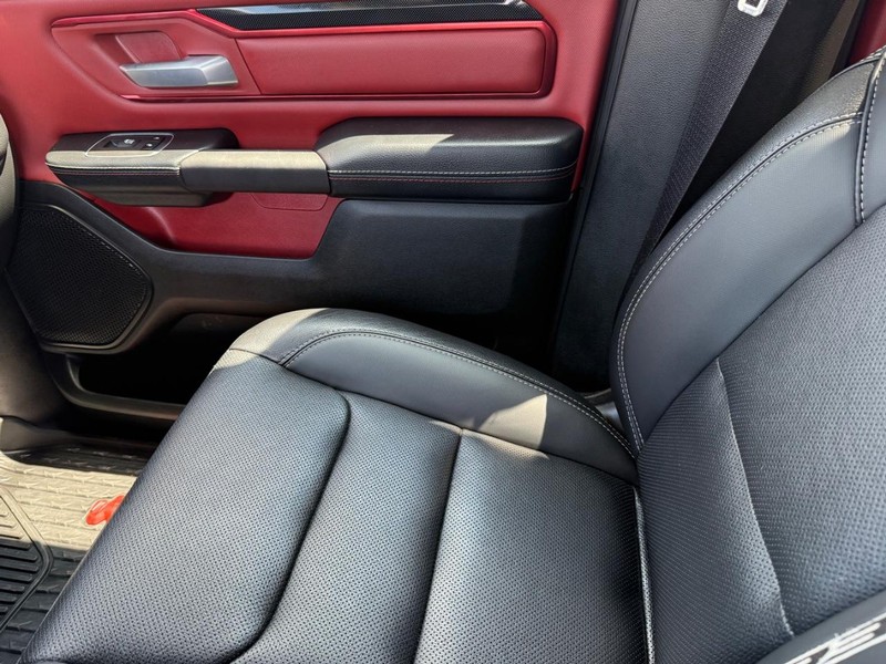 Ram 1500 Vehicle Image 22