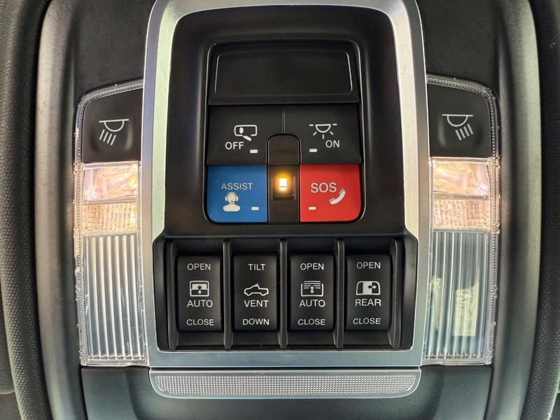 Ram 1500 Vehicle Image 21