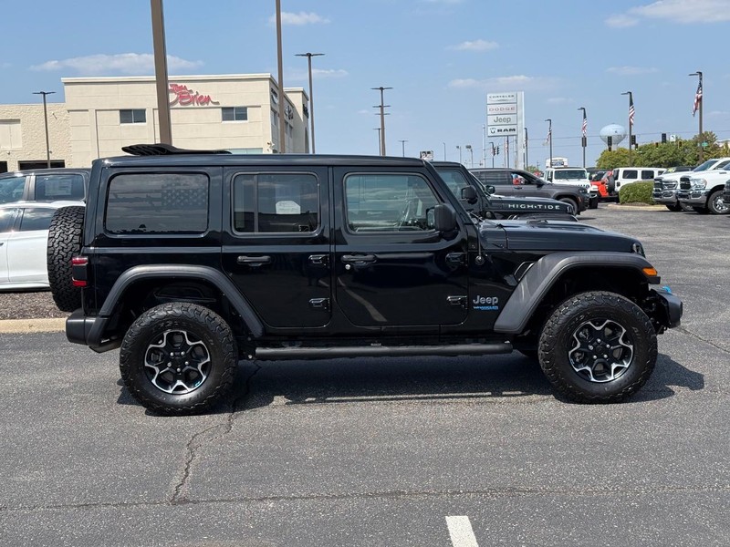 Jeep Wrangler 4xe Vehicle Image 02