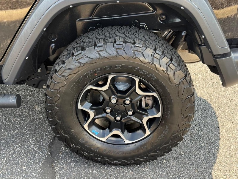 Jeep Wrangler 4xe Vehicle Image 06