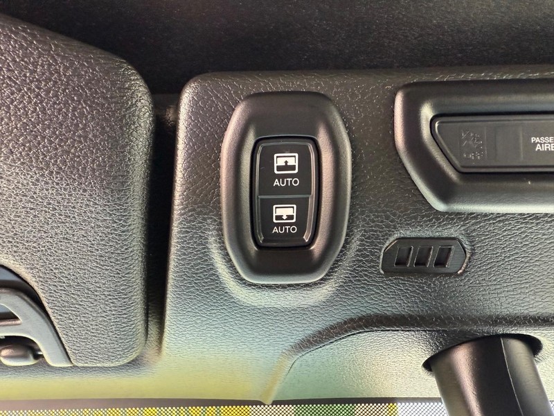 Jeep Wrangler 4xe Vehicle Image 22