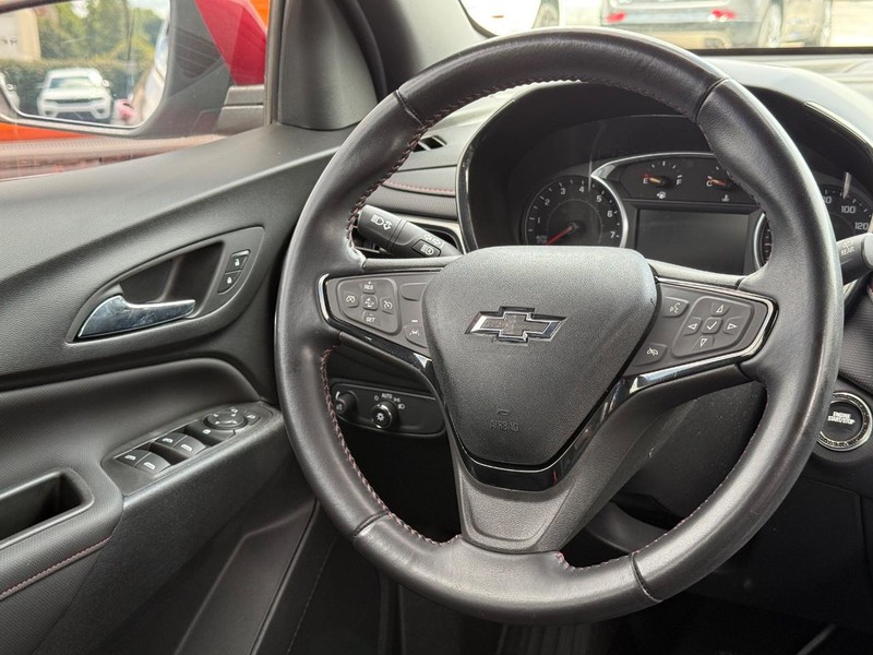 Chevrolet Equinox Vehicle Image 13