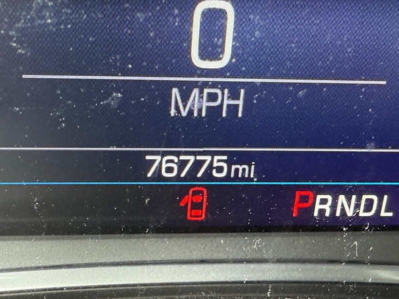 Chevrolet Equinox Vehicle Image 24