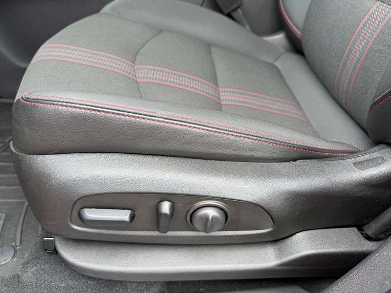 Chevrolet Equinox Vehicle Image 26