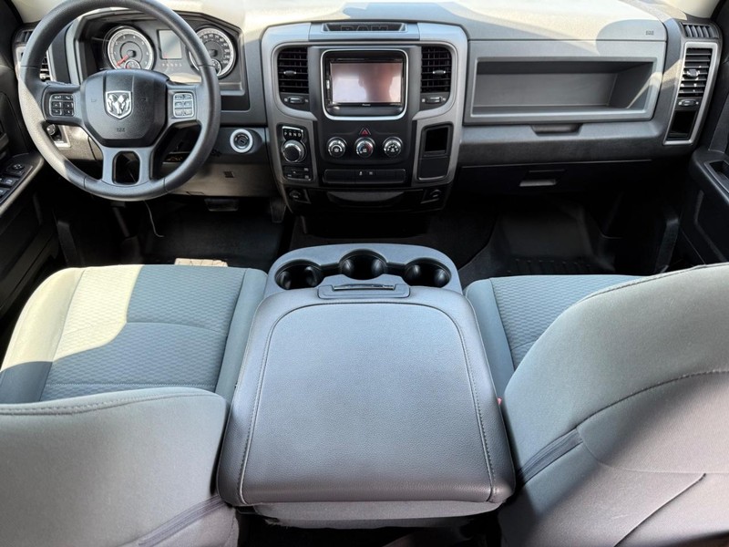 Ram 1500 Classic Vehicle Image 11