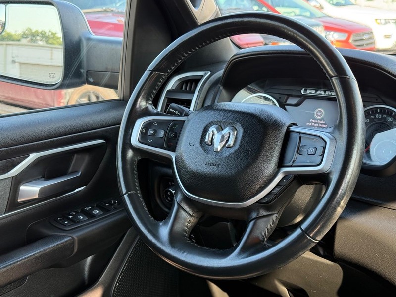 Ram 1500 Vehicle Image 12