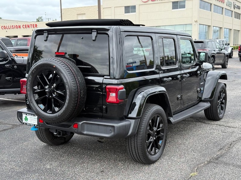 Jeep Wrangler 4xe Vehicle Image 03