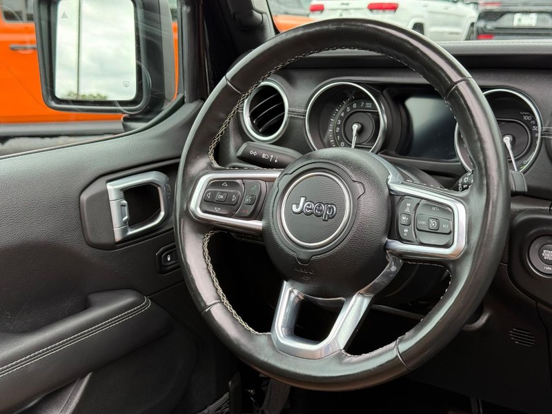 Jeep Wrangler 4xe Vehicle Image 13