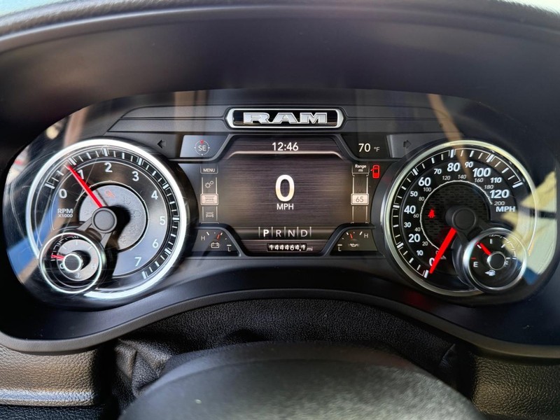 Ram 1500 Vehicle Image 22