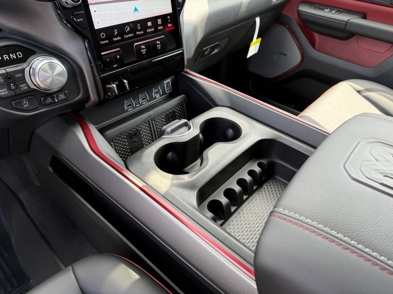 Ram 1500 Vehicle Image 12