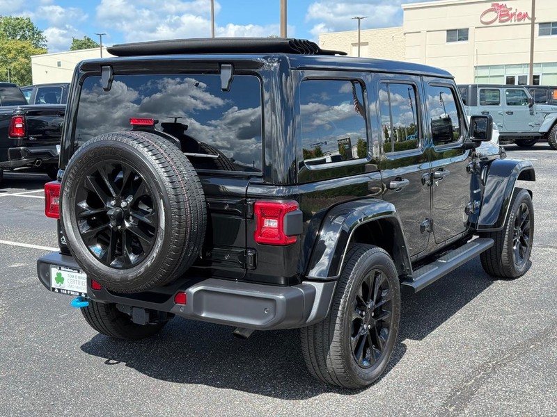 Jeep Wrangler 4xe Vehicle Image 03