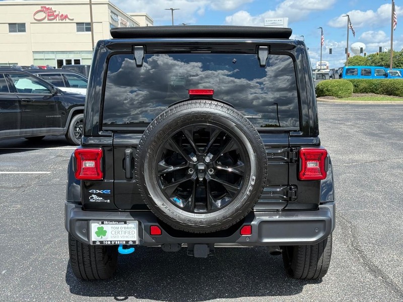 Jeep Wrangler 4xe Vehicle Image 04