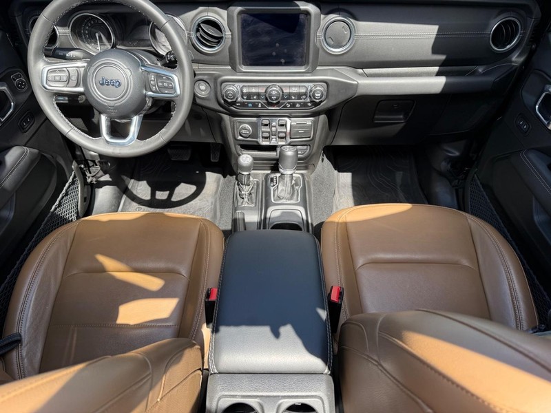 Jeep Wrangler 4xe Vehicle Image 12