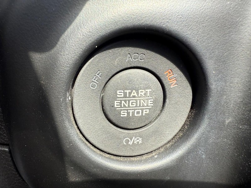 Jeep Wrangler 4xe Vehicle Image 16