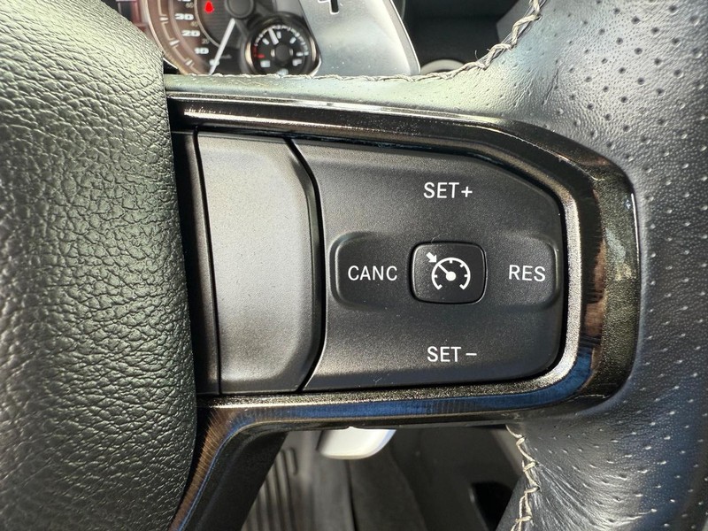 Ram 1500 Vehicle Image 15