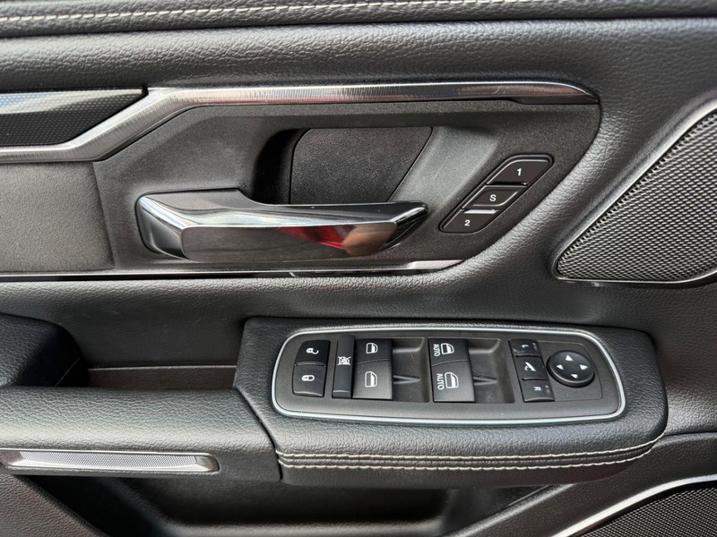 Ram 1500 Vehicle Image 24