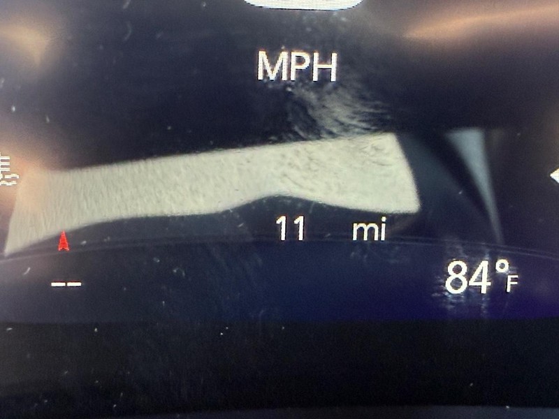 Chrysler Pacifica Vehicle Image 17
