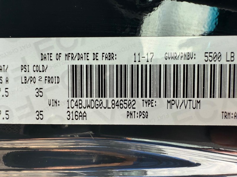 Jeep Wrangler JK Unlimited Vehicle Image 23