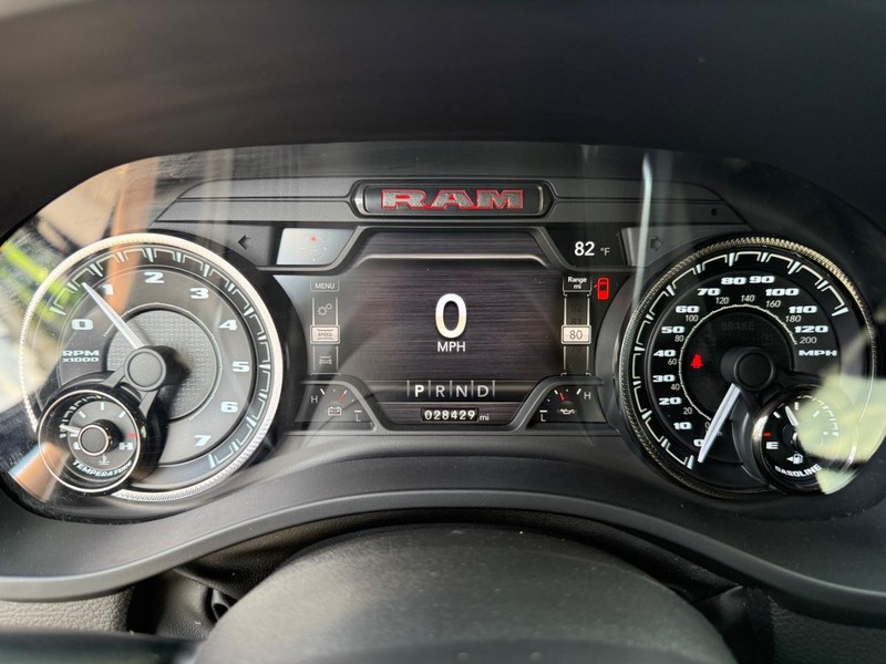 Ram 1500 Vehicle Image 22