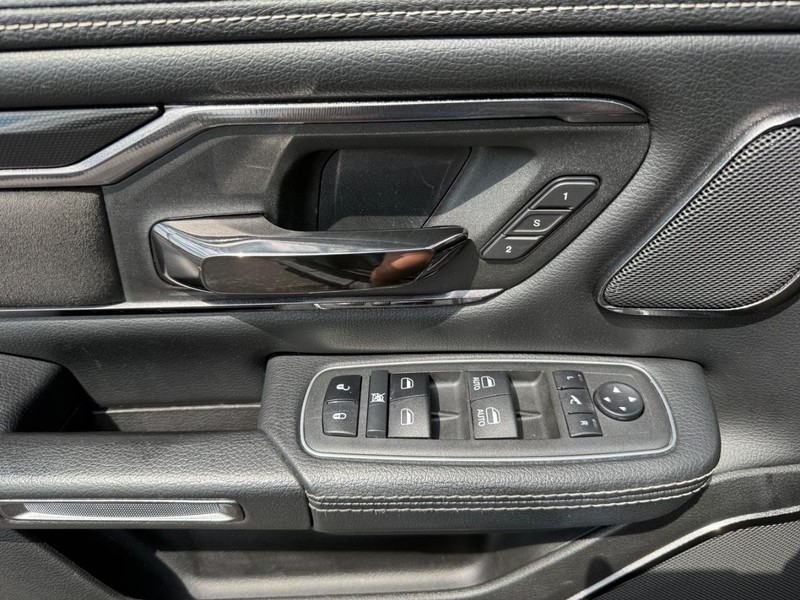Ram 1500 Vehicle Image 24