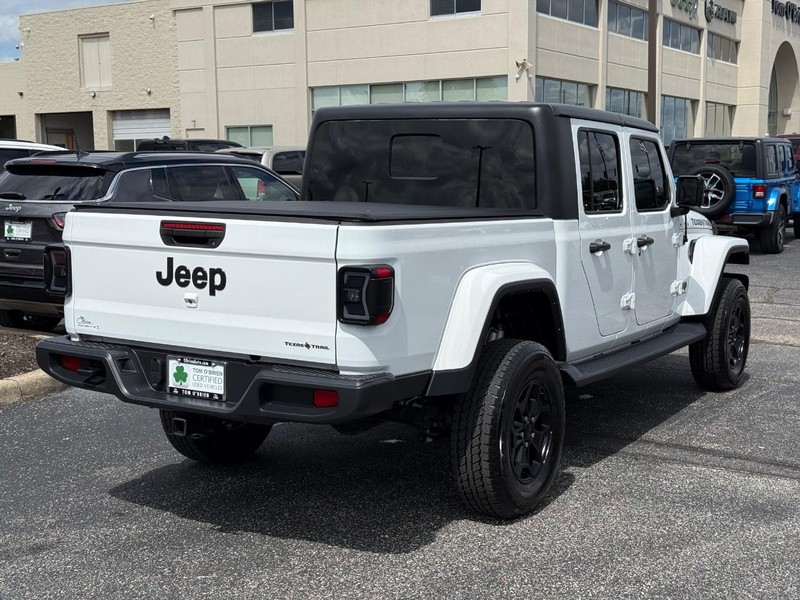 Jeep Gladiator Vehicle Image 03