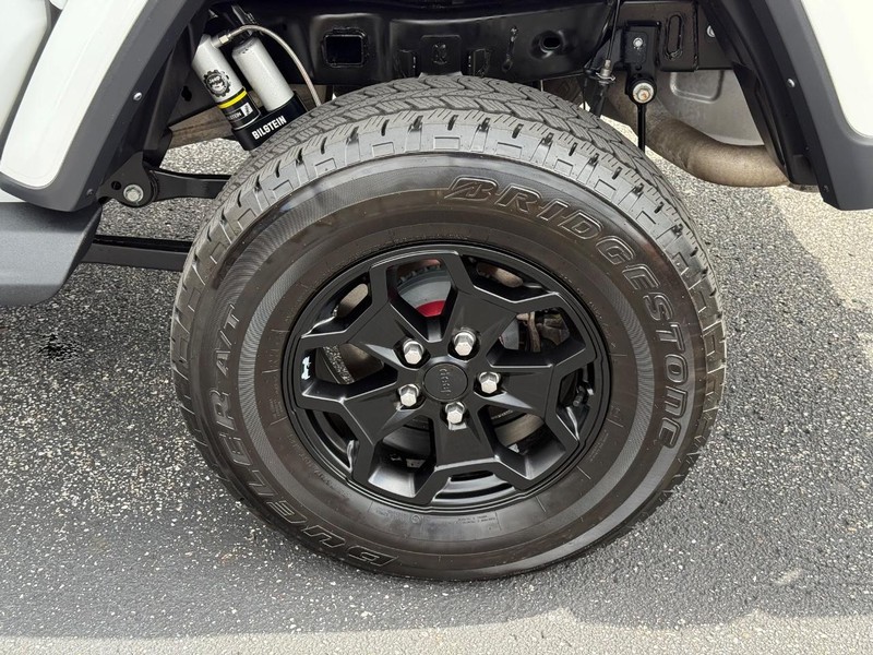 Jeep Gladiator Vehicle Image 06