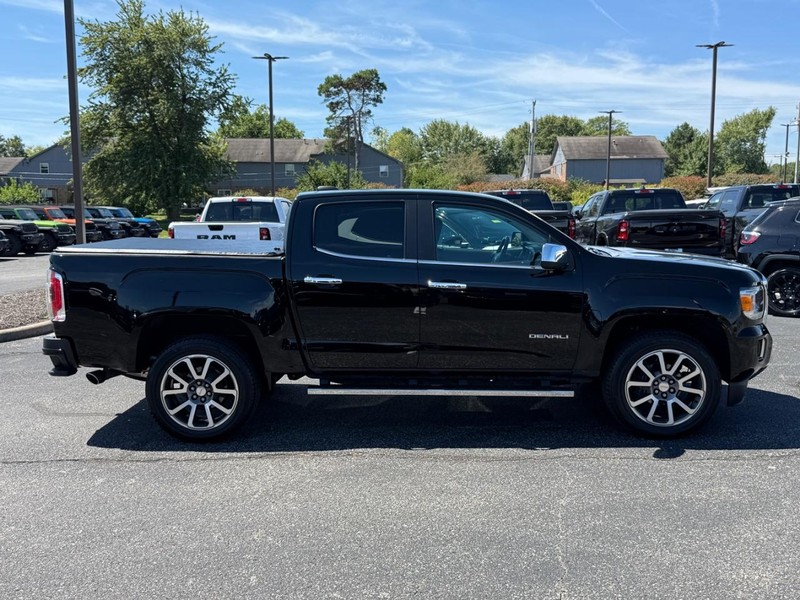 GMC Canyon Vehicle Image 02