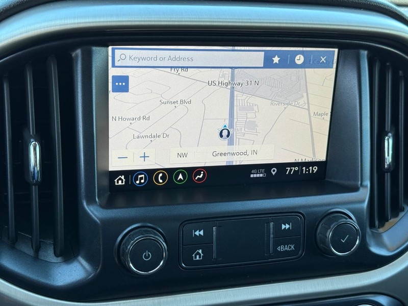 GMC Canyon Vehicle Image 16