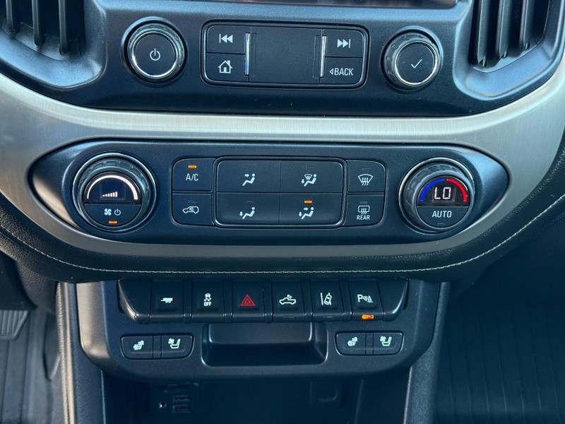 GMC Canyon Vehicle Image 18