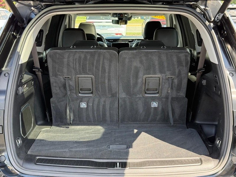 Jeep Grand Cherokee L Vehicle Image 07