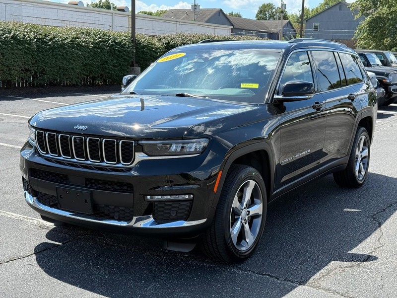 Jeep Grand Cherokee L Vehicle Image 09