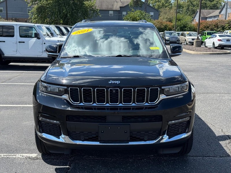 Jeep Grand Cherokee L Vehicle Image 10