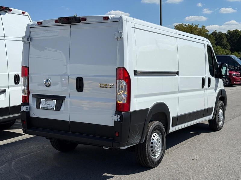 Ram ProMaster Cargo Van Vehicle Image 03