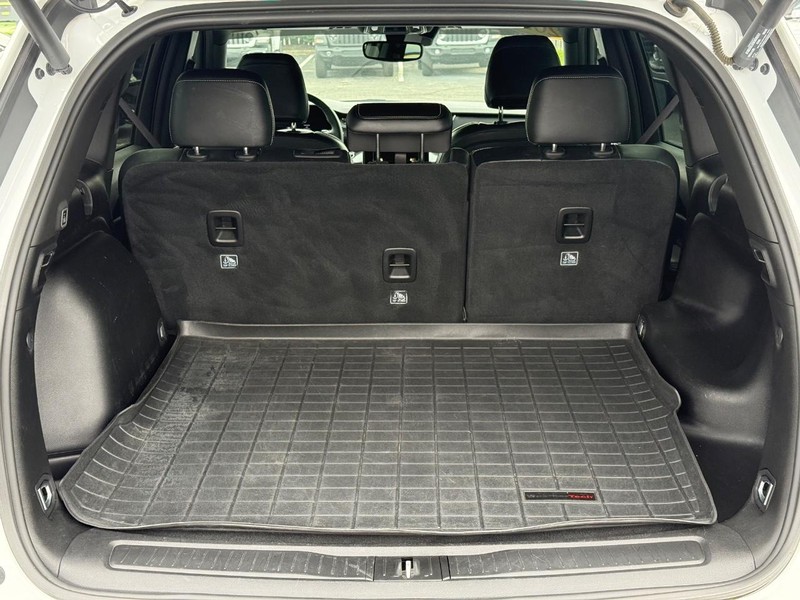 Jeep Grand Cherokee Vehicle Image 07