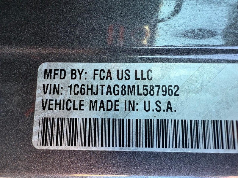 Jeep Gladiator Vehicle Image 26