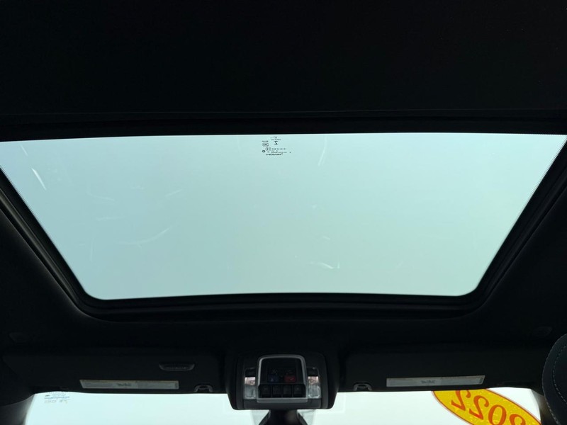 Ram 1500 Vehicle Image 11