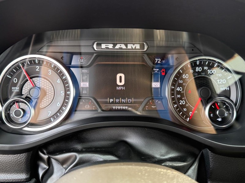 Ram 1500 Vehicle Image 22