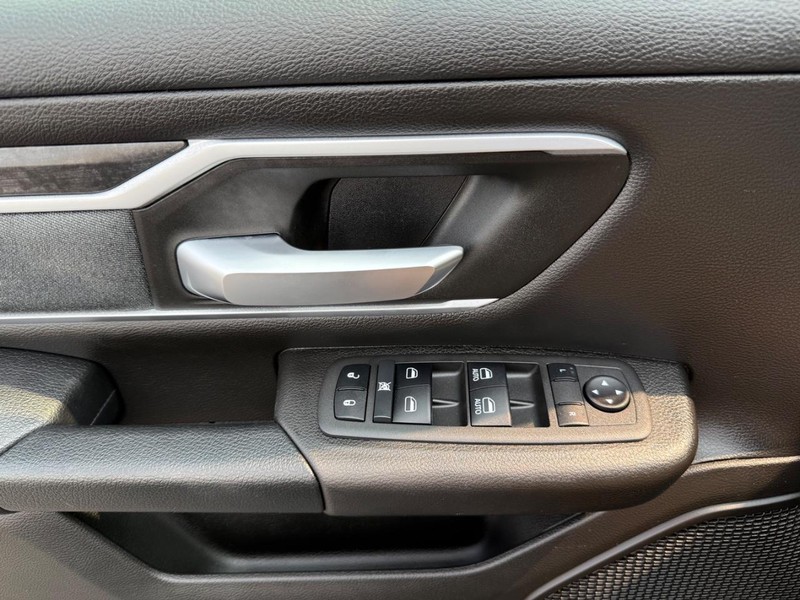 Ram 1500 Vehicle Image 24