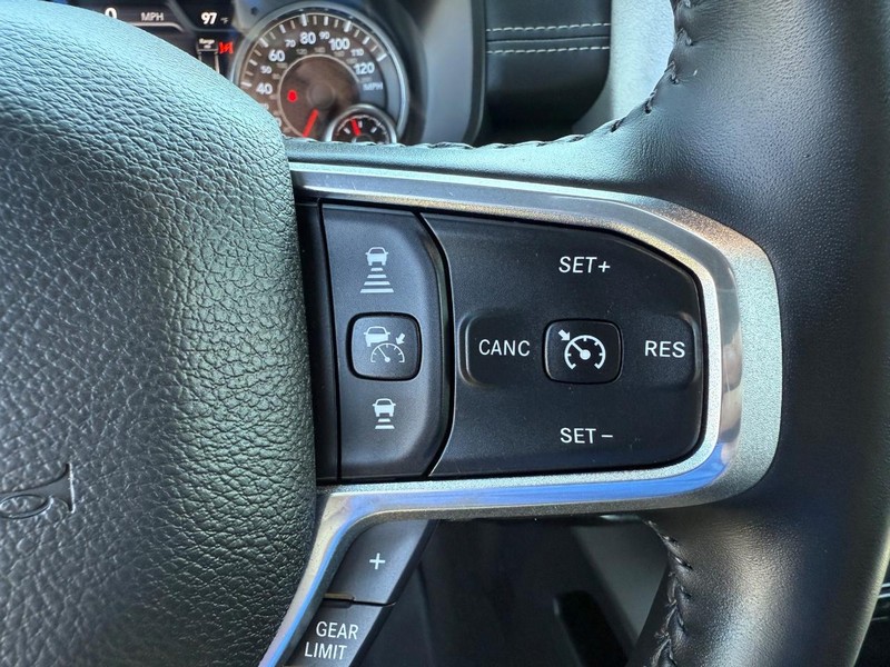 Ram 1500 Vehicle Image 15