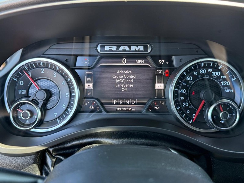 Ram 1500 Vehicle Image 22